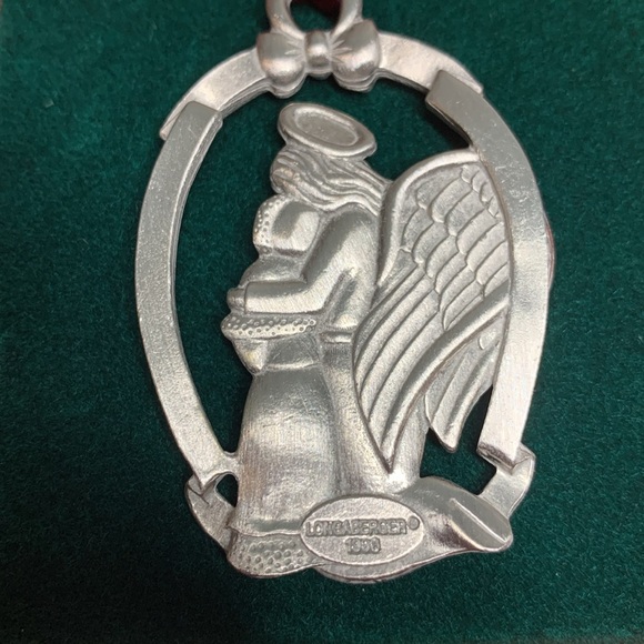 Longaberger Christmas ornament pewter Angel of Love 1998 CH1611 - Picture 3 of 3
